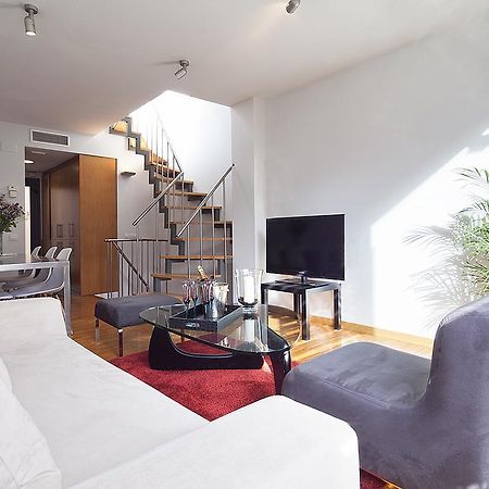 Apartment Barcelona Rentals - Penthouse With Terrace Экстерьер фото