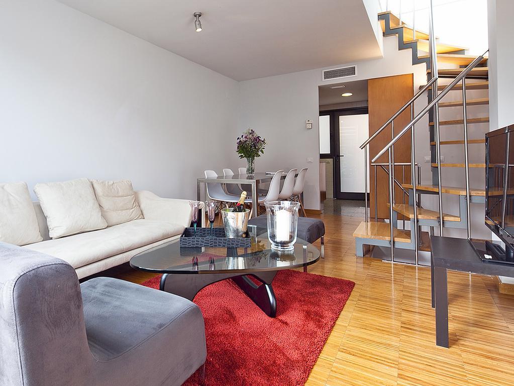 Apartment Barcelona Rentals - Penthouse With Terrace Экстерьер фото
